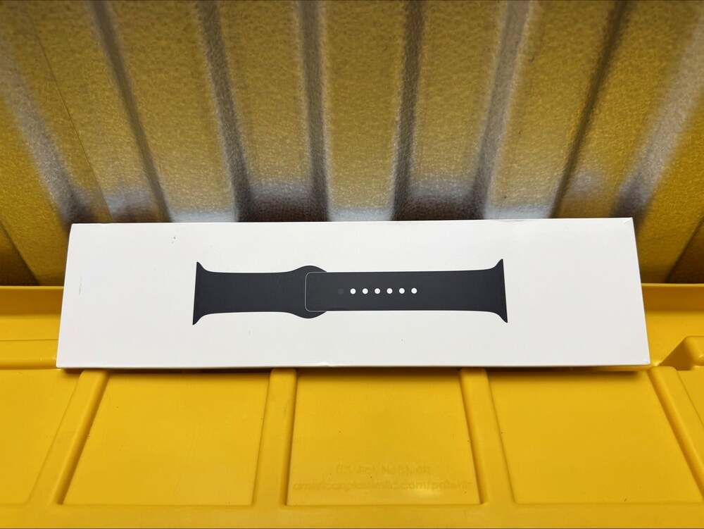 Apple Watch Sport Band 44mm Black Space Black Pin M/L New